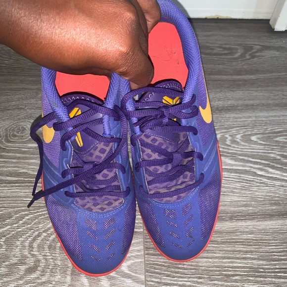 Kobe Bryant Shoes - Picture 5 of 6